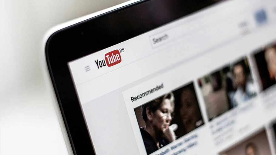 Anuncios en vídeos de internet